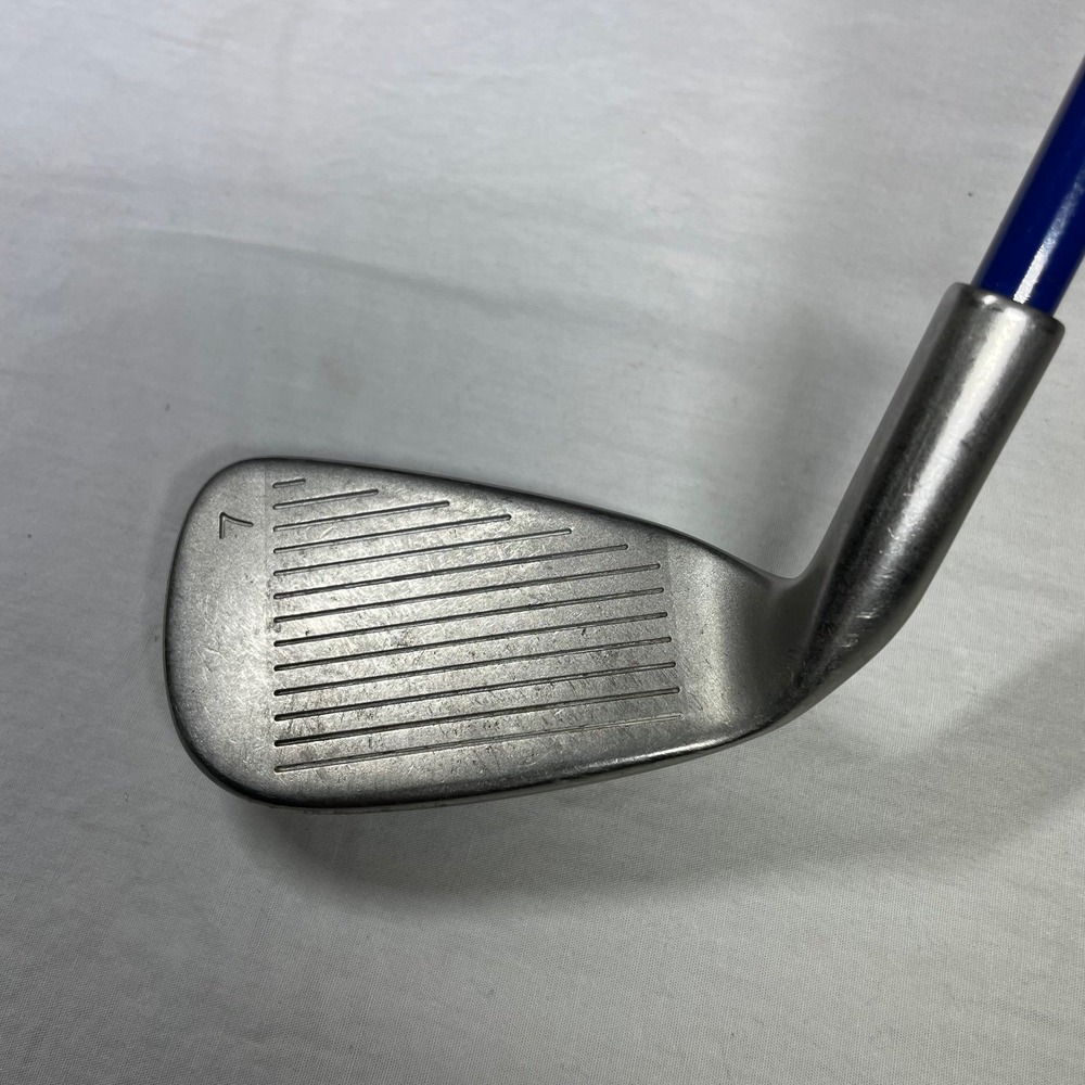 Ping Moxie RH Junior 7-Iron, Y-Flex Ping Moxie graphite shaft, Ping grip. - Picture 2 of 9